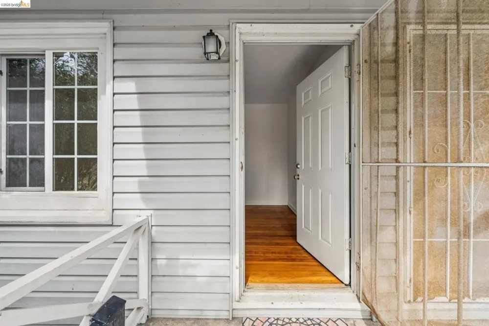 33 W Bissell Richmond, CA 94801