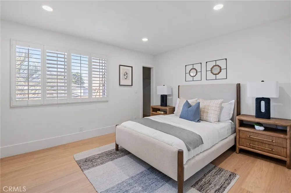 25 Rue Grand Ducal Newport Beach, CA 92660