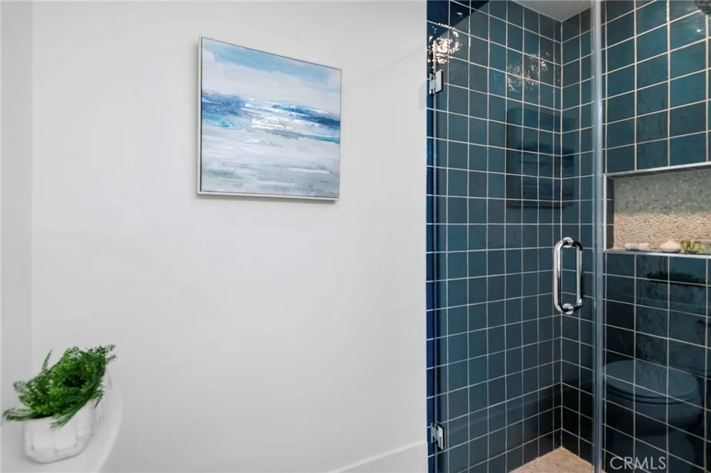 25 Rue Grand Ducal Newport Beach, CA 92660