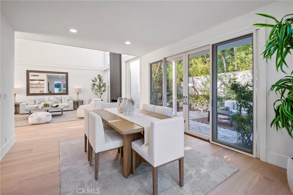 25 Rue Grand Ducal Newport Beach, CA 92660