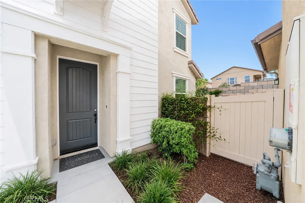 1617 Honeysuckle Place Upland, CA 91784