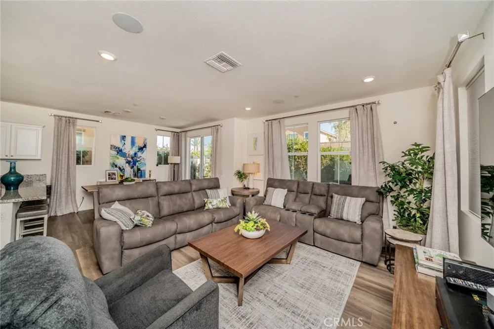 1617 Honeysuckle Place Upland, CA 91784