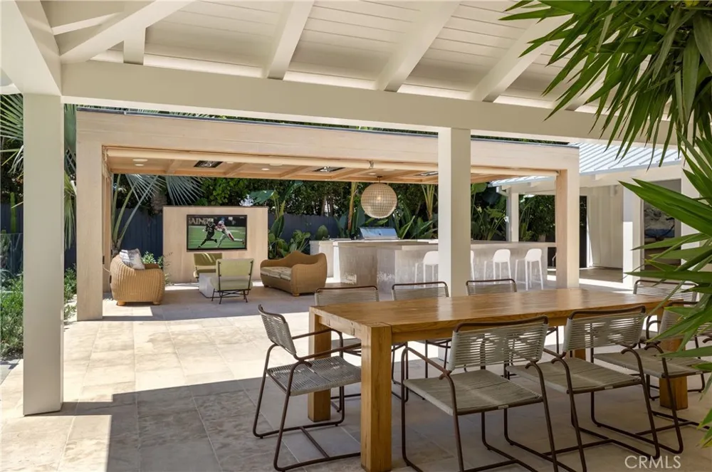 2419 Santiago Newport Beach, CA 92660