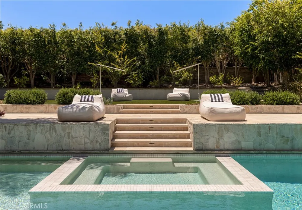 2419 Santiago Newport Beach, CA 92660