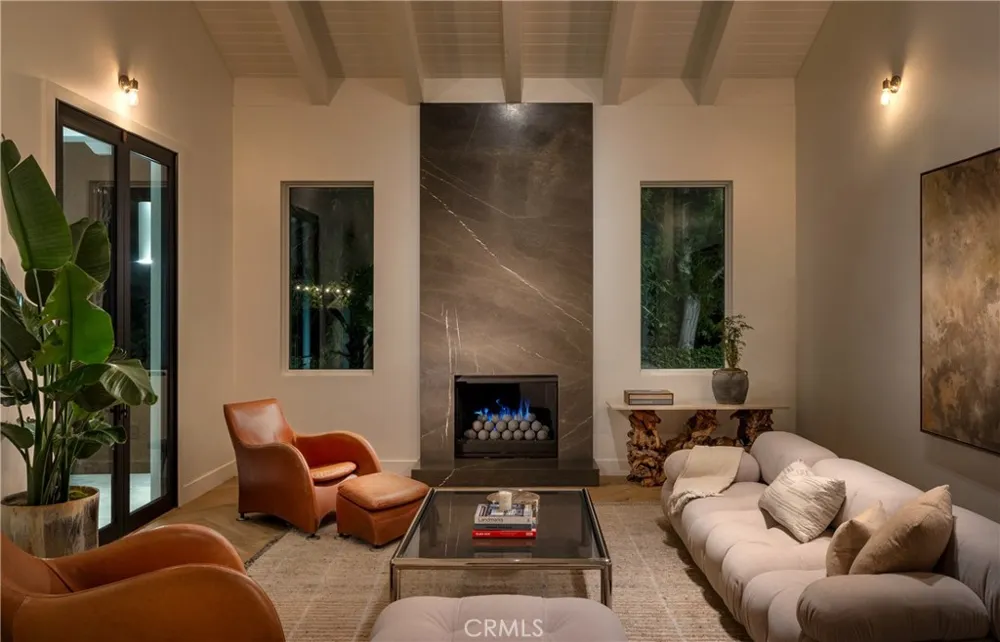 2419 Santiago Newport Beach, CA 92660