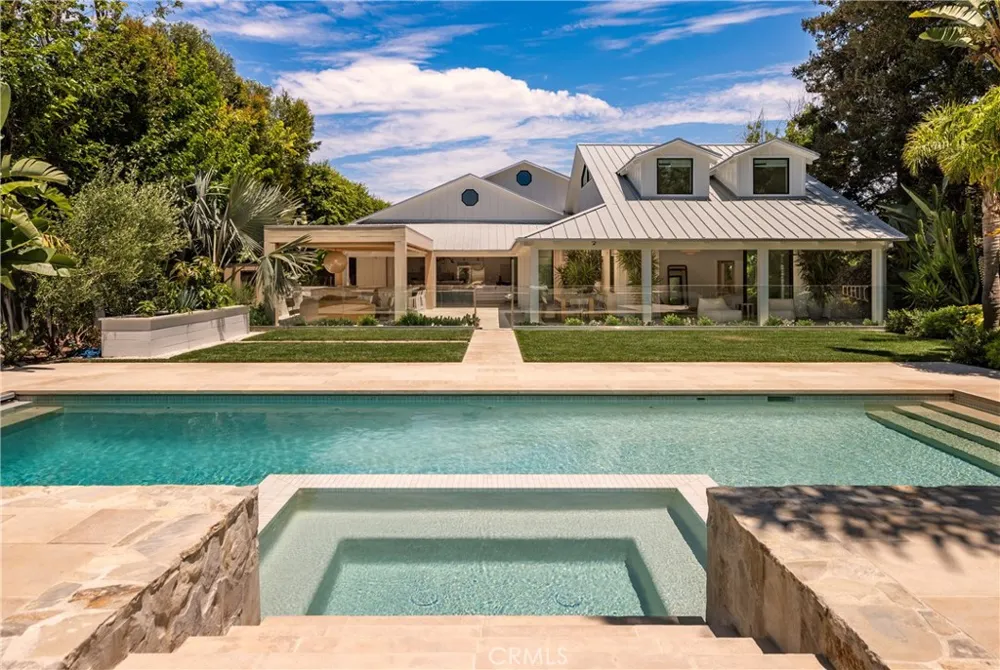 2419 Santiago Newport Beach, CA 92660