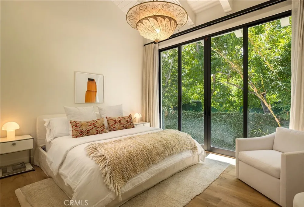 2419 Santiago Newport Beach, CA 92660