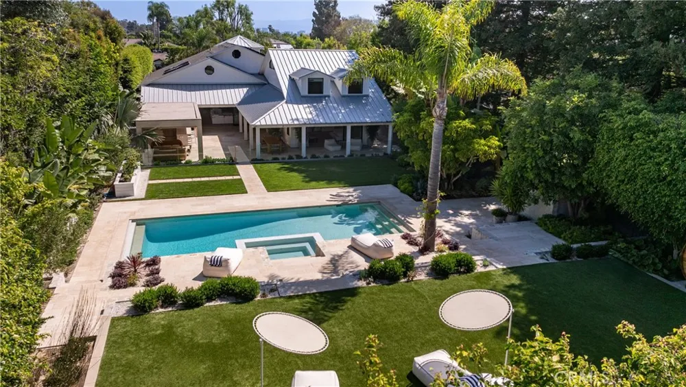 2419 Santiago Newport Beach, CA 92660