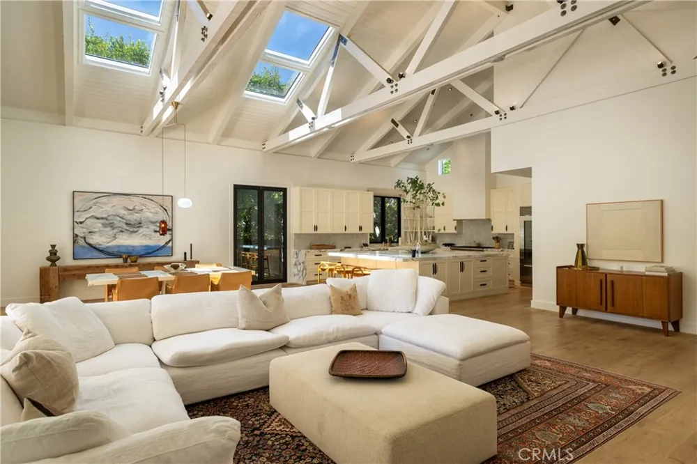 2419 Santiago Newport Beach, CA 92660
