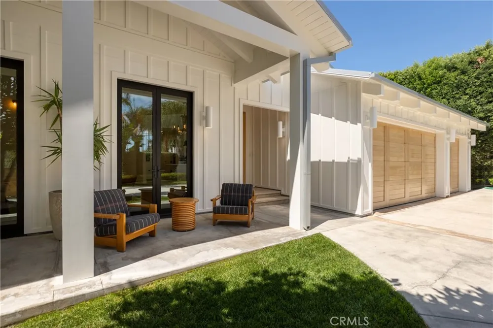 2419 Santiago Newport Beach, CA 92660
