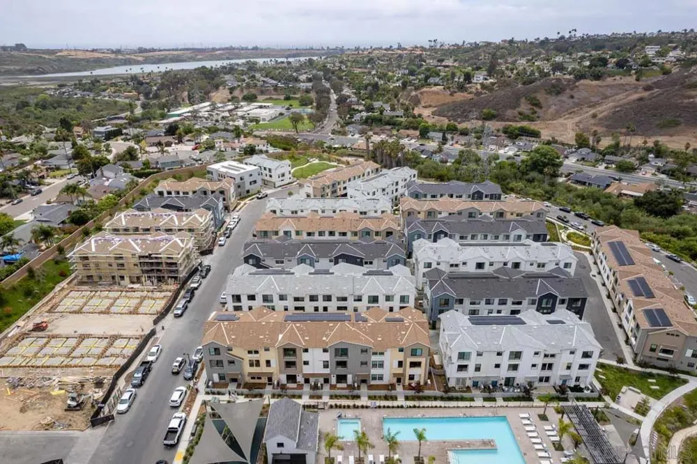 2564 Delphinium Ln Carlsbad, CA 92008
