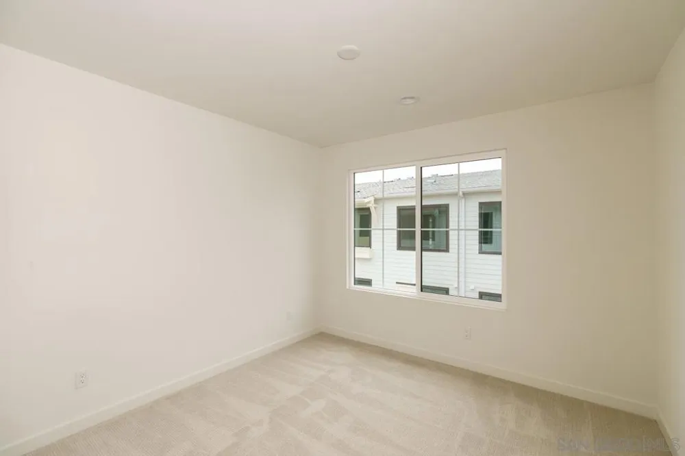 2564 Delphinium Ln Carlsbad, CA 92008