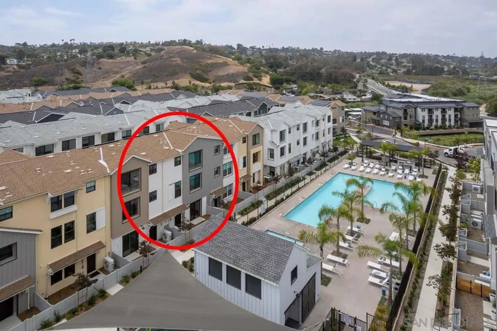 2564 Delphinium Ln Carlsbad, CA 92008