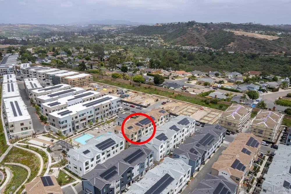 2564 Delphinium Ln Carlsbad, CA 92008