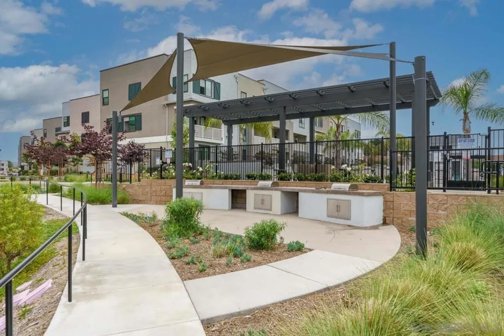 2564 Delphinium Ln Carlsbad, CA 92008