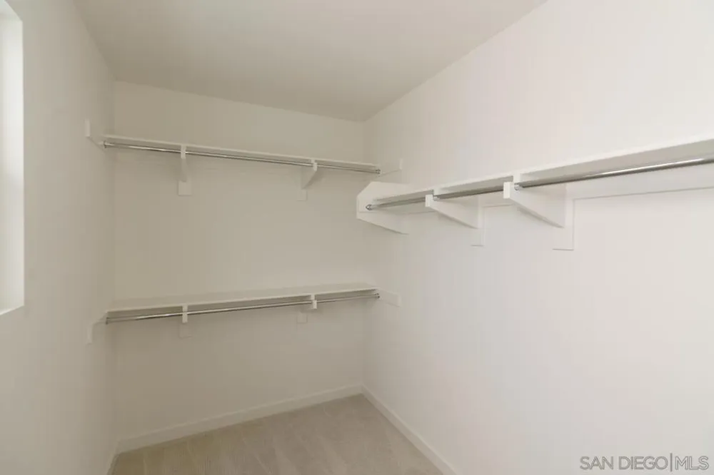 2564 Delphinium Ln Carlsbad, CA 92008
