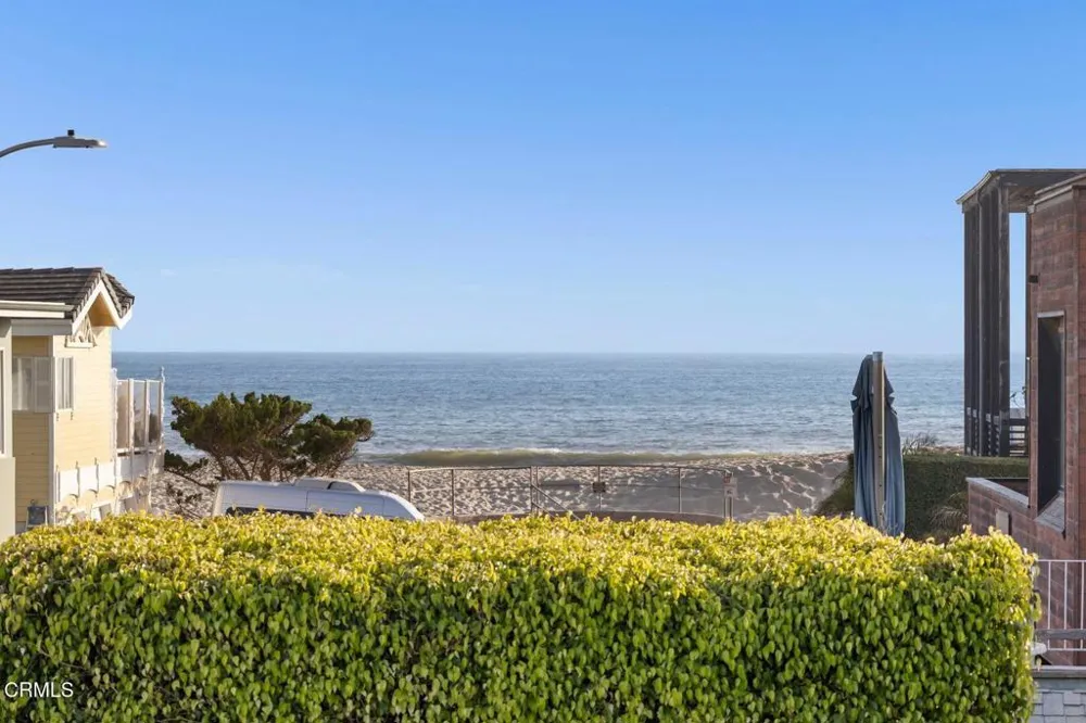 999 Waterbury Lane Ventura, CA 93001