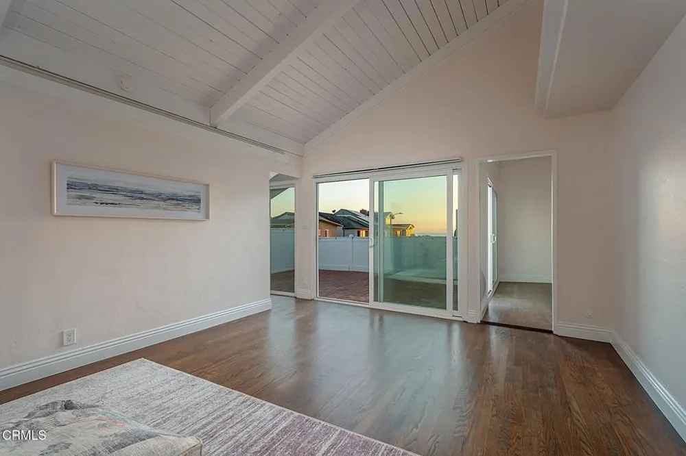 999 Waterbury Lane Ventura, CA 93001