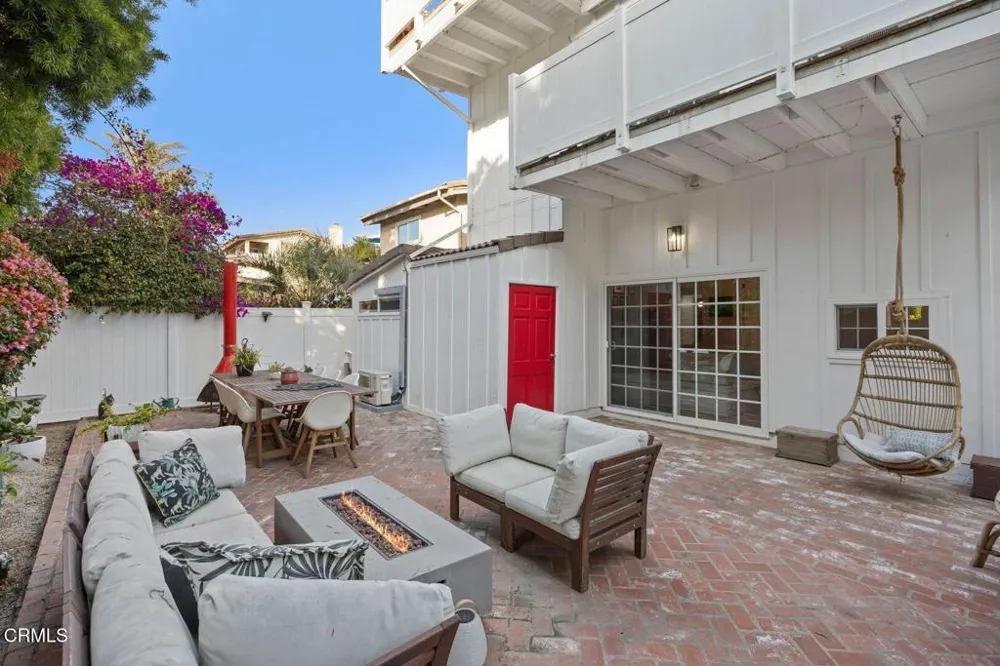 999 Waterbury Lane Ventura, CA 93001