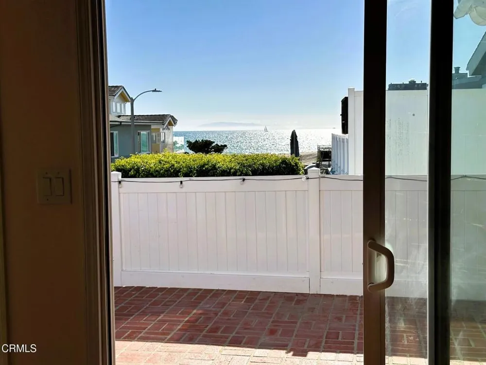 999 Waterbury Lane Ventura, CA 93001