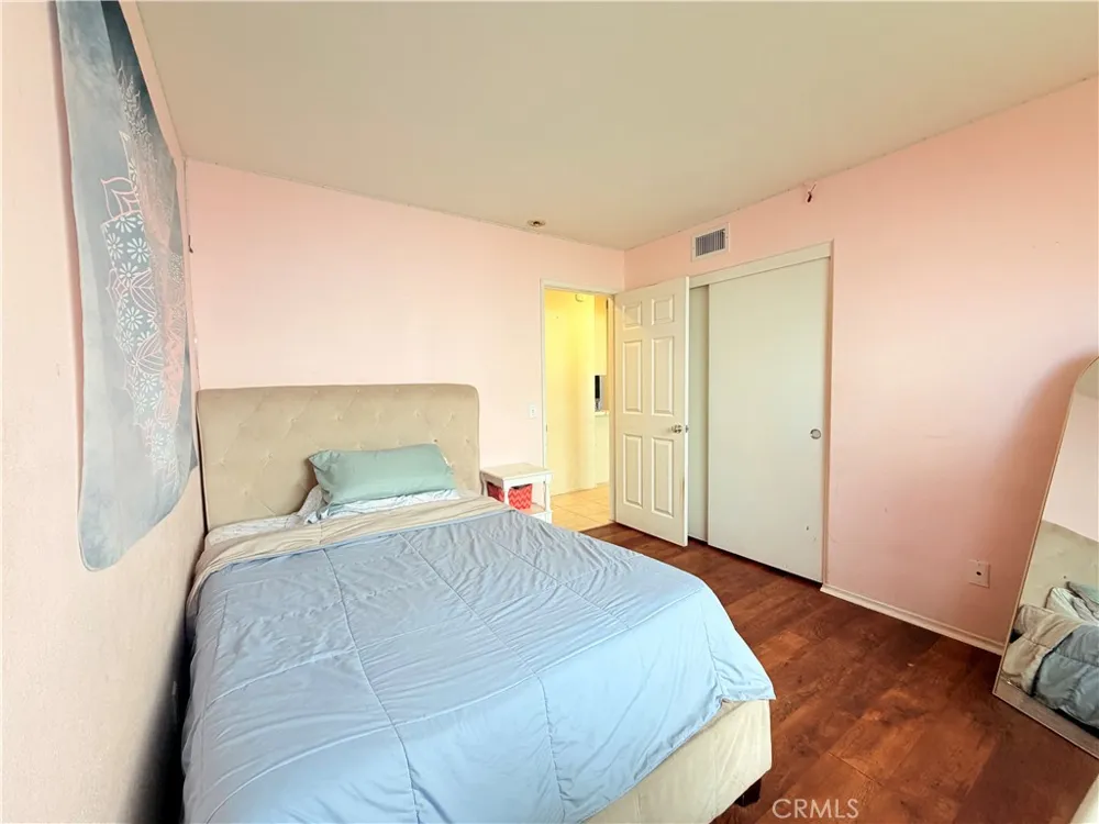 20350 Calhaven Saugus, CA 91390
