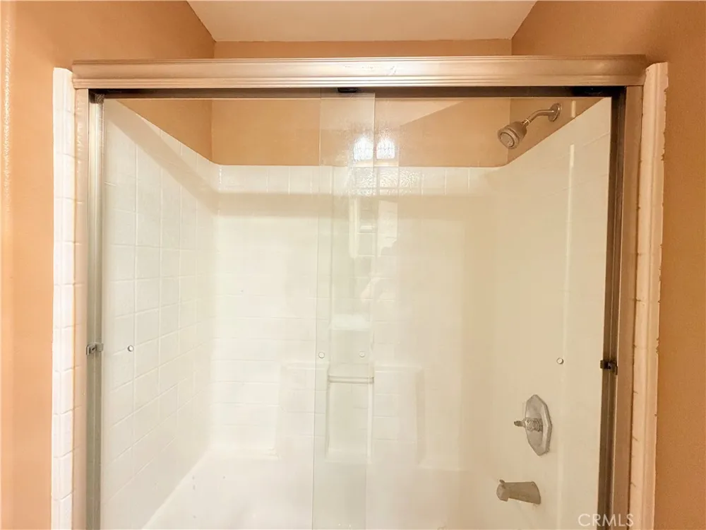 20350 Calhaven Saugus, CA 91390