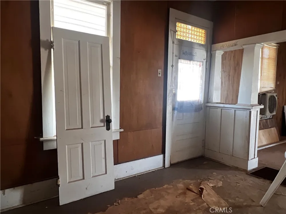 421 Palm Way Needles, CA 92363