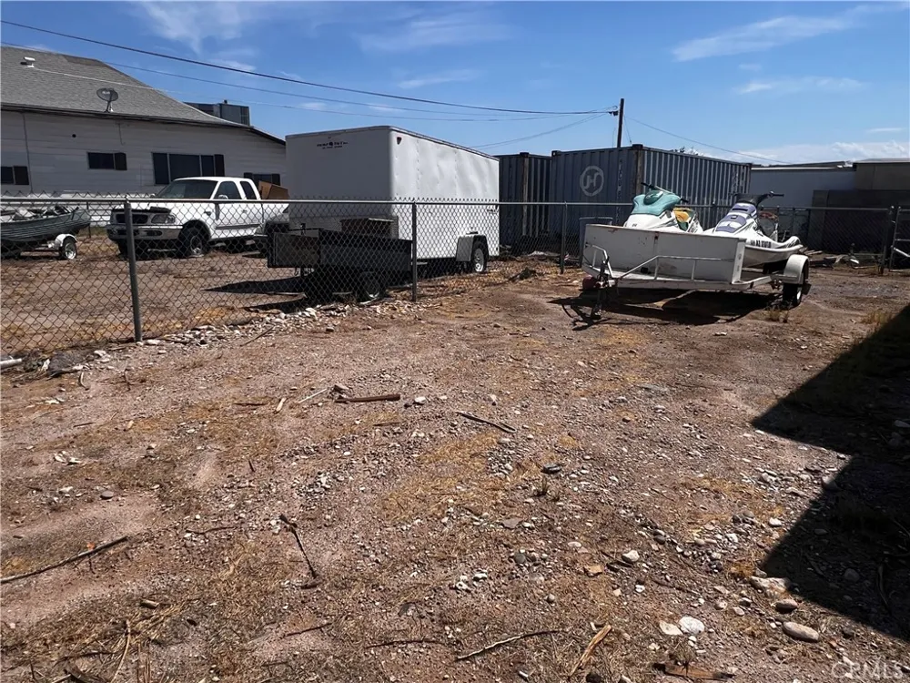 421 Palm Way Needles, CA 92363