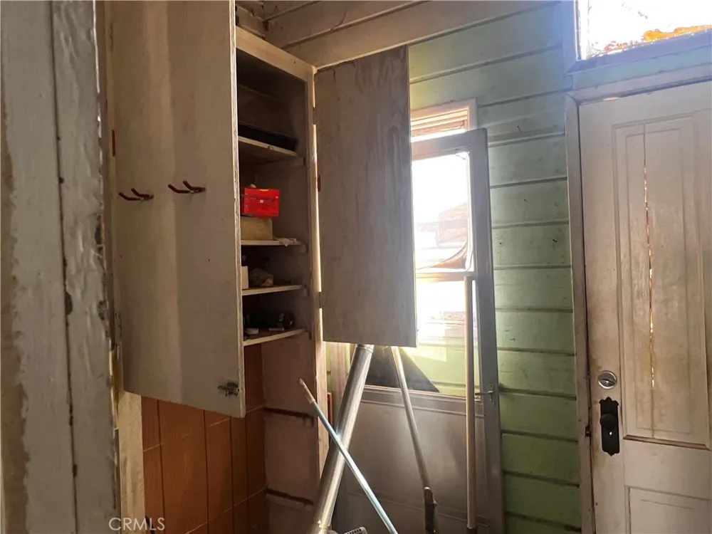 421 Palm Way Needles, CA 92363
