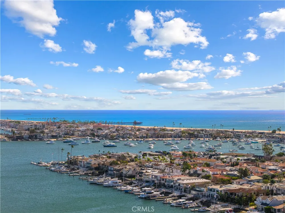 2411 Bayshore Newport Beach, CA 92663