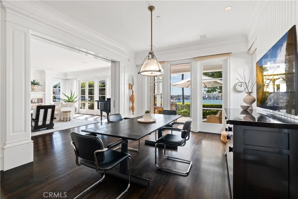 2411 Bayshore Newport Beach, CA 92663