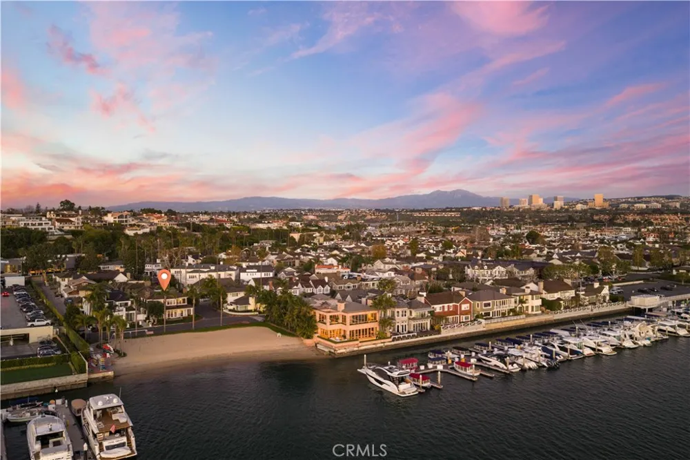 2411 Bayshore Newport Beach, CA 92663