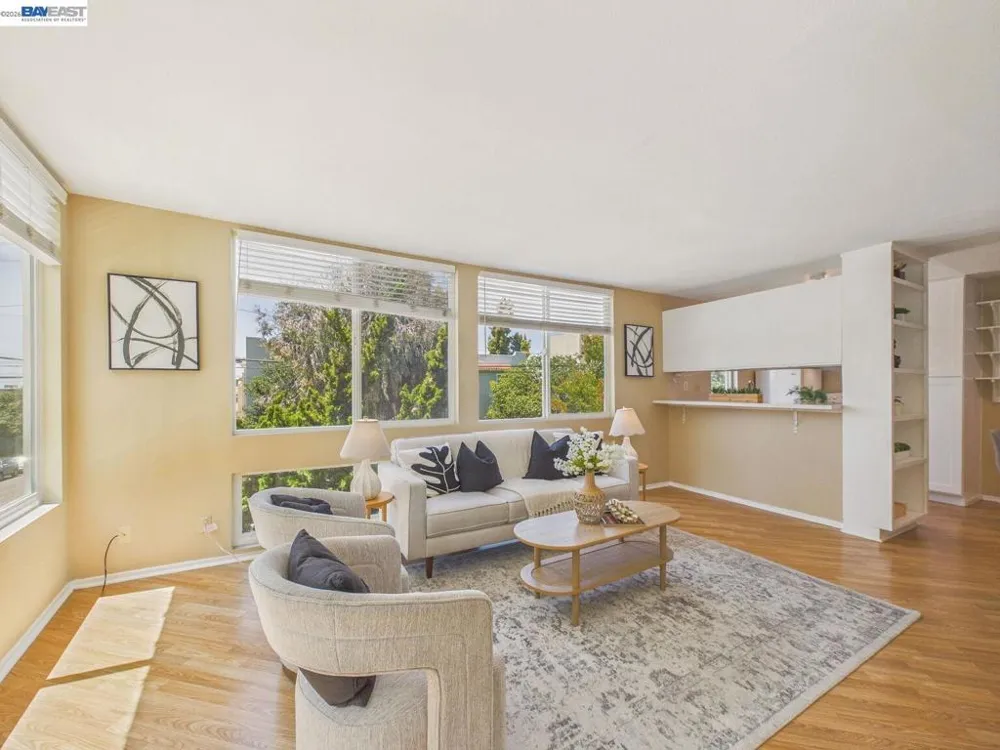 2201 Virginia St #2 Berkeley, CA 94709