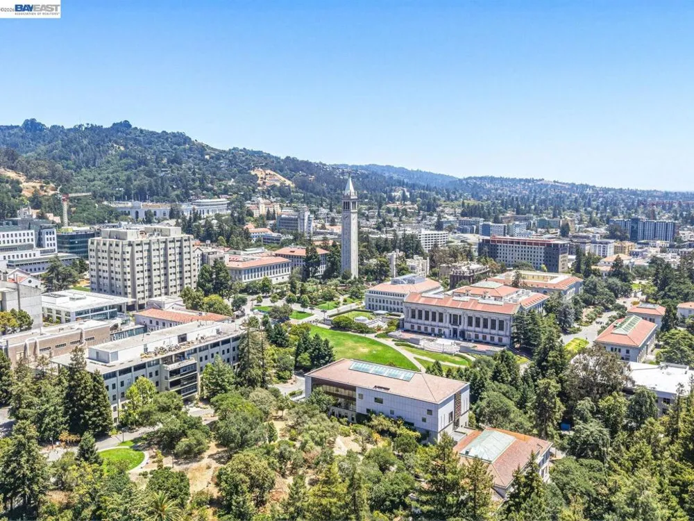 2201 Virginia St #2 Berkeley, CA 94709