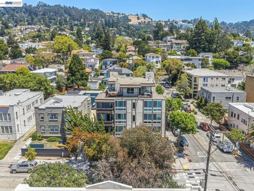 2201 Virginia St #2 Berkeley, CA 94709