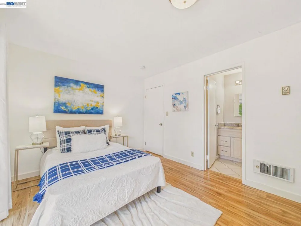 2201 Virginia St #2 Berkeley, CA 94709