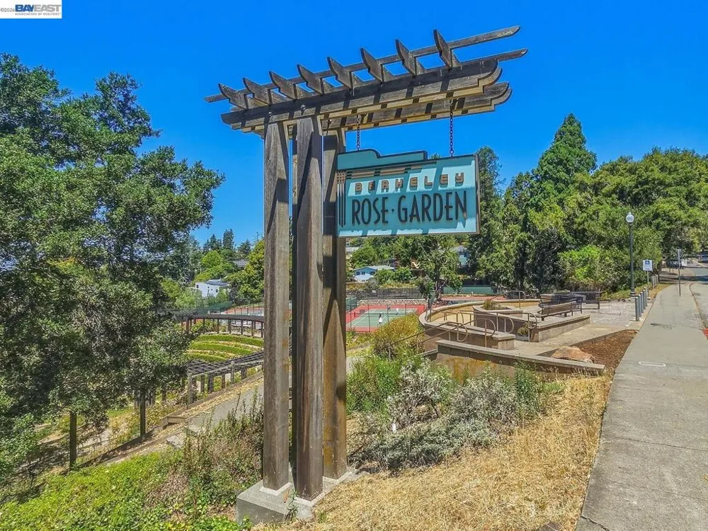 2201 Virginia St #2 Berkeley, CA 94709