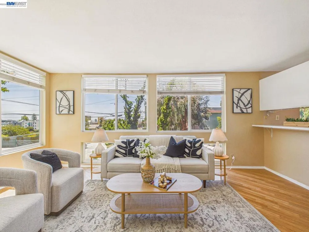2201 Virginia St #2 Berkeley, CA 94709
