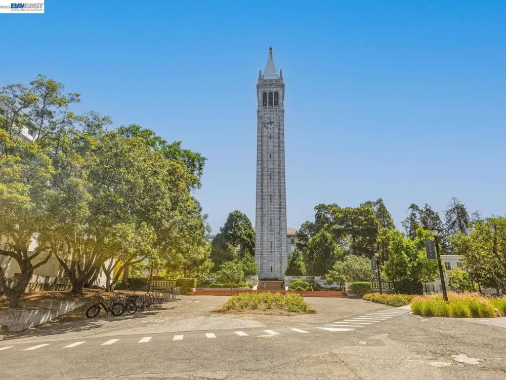 2201 Virginia St #2 Berkeley, CA 94709