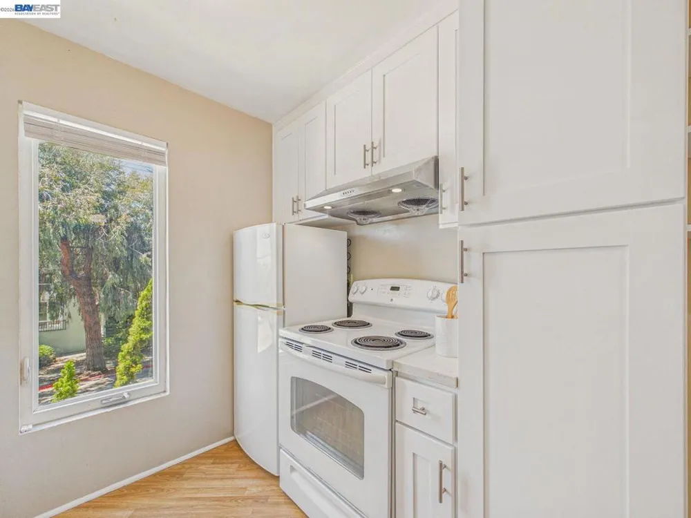 2201 Virginia St #2 Berkeley, CA 94709