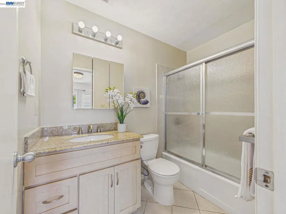 2201 Virginia St #2 Berkeley, CA 94709