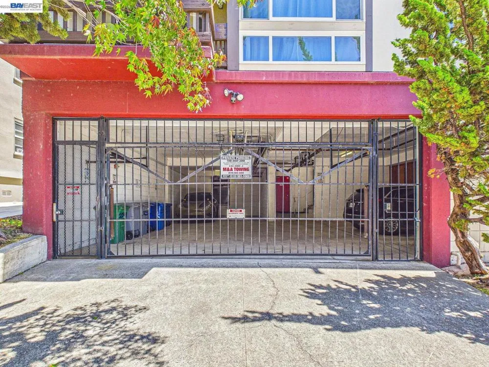 2201 Virginia St #2 Berkeley, CA 94709