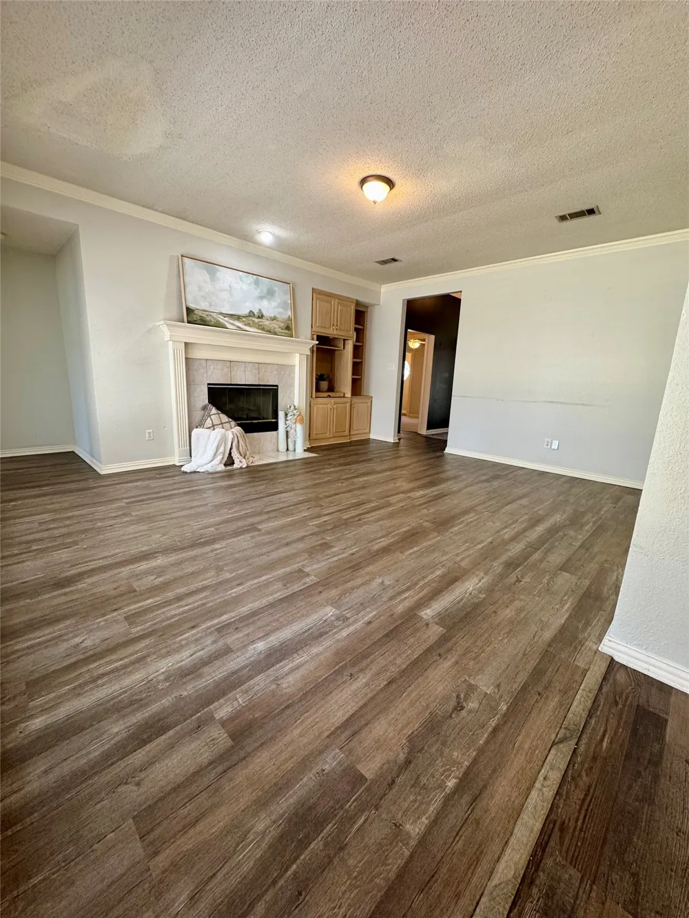 907 Red Oak Drive Mansfield, TX 76063