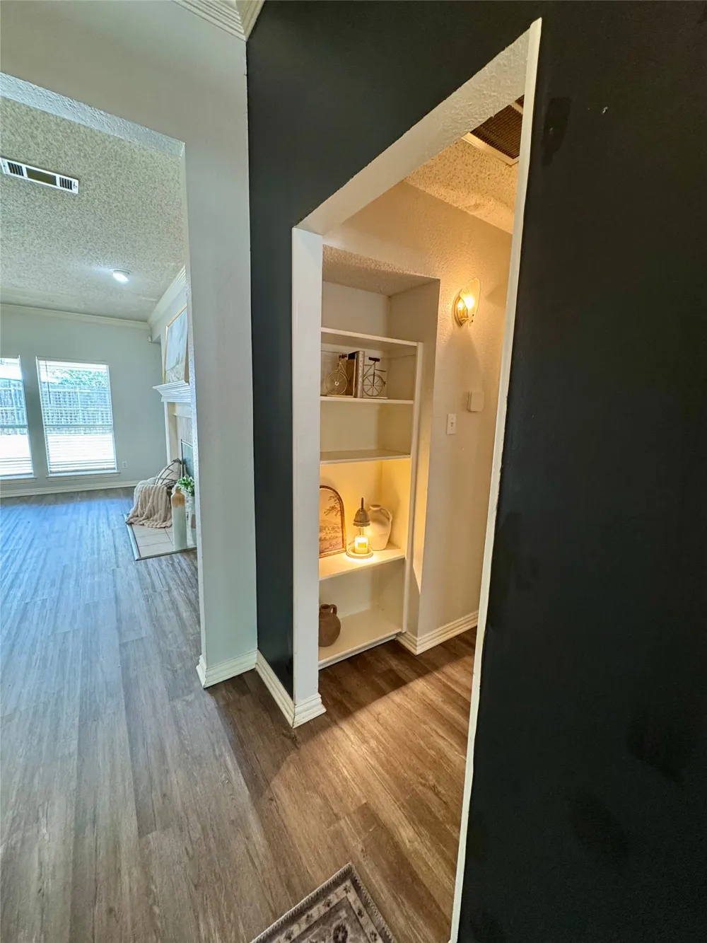 907 Red Oak Drive Mansfield, TX 76063