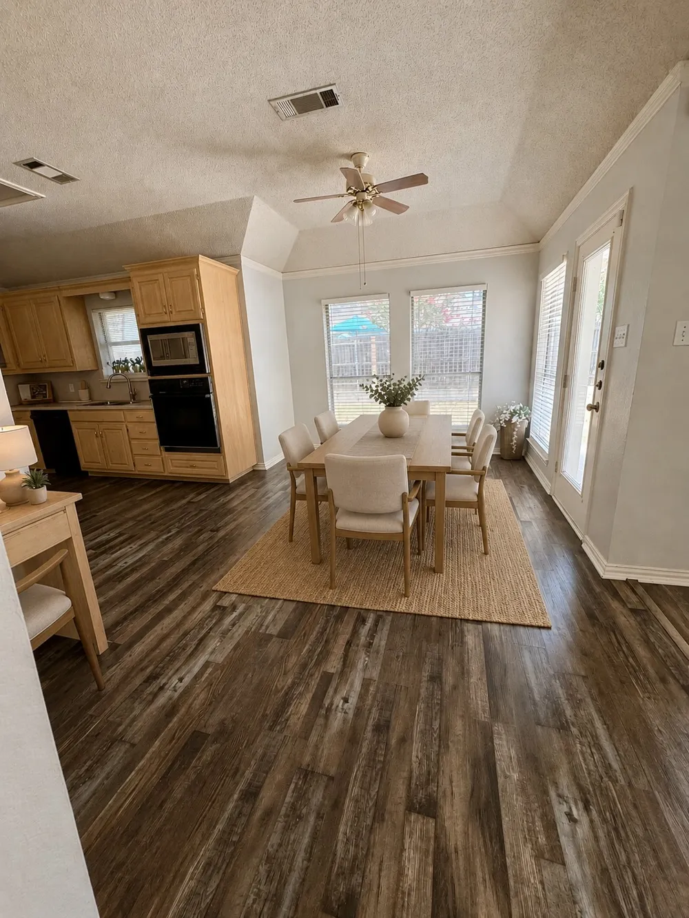 907 Red Oak Drive Mansfield, TX 76063