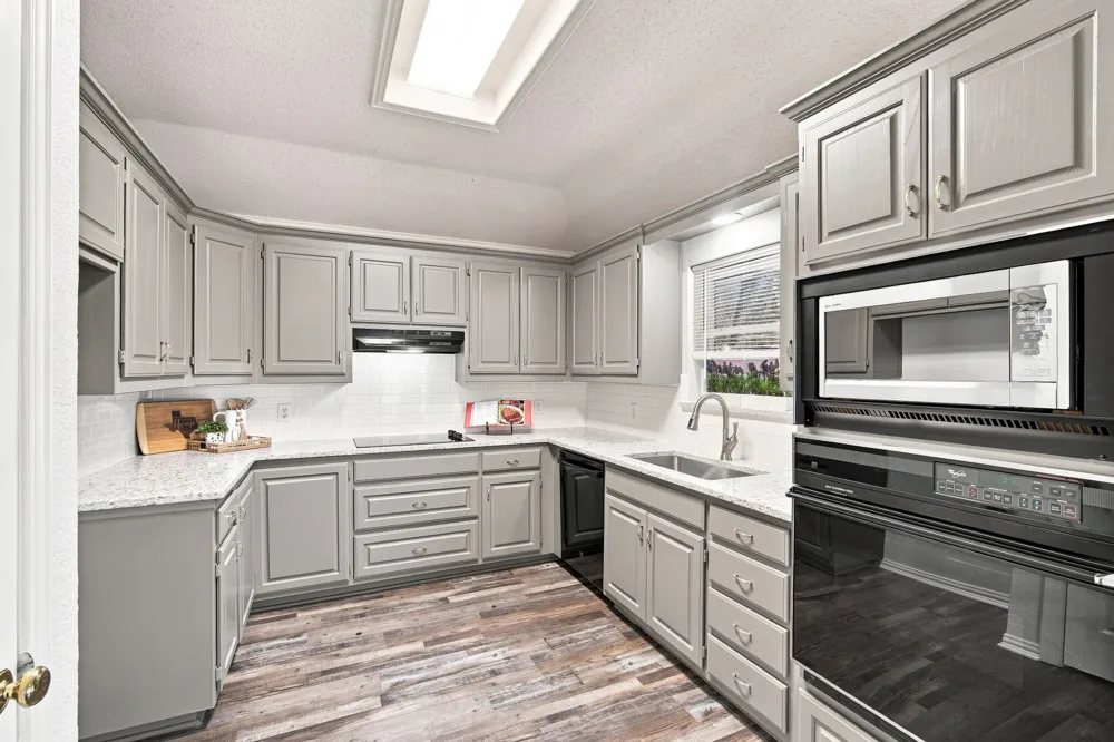 907 Red Oak Drive Mansfield, TX 76063