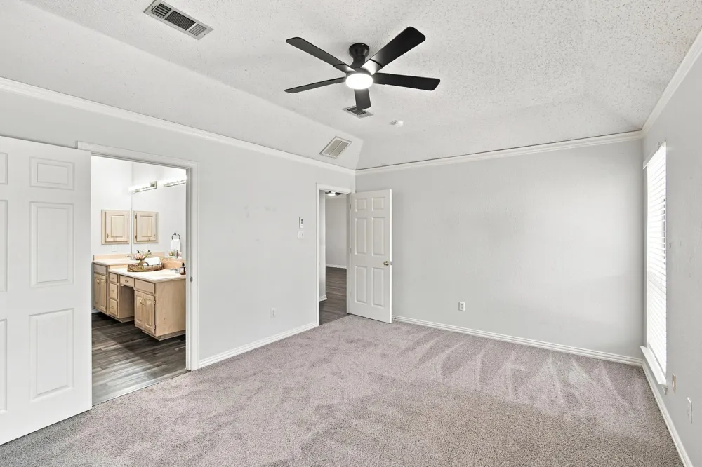 907 Red Oak Drive Mansfield, TX 76063
