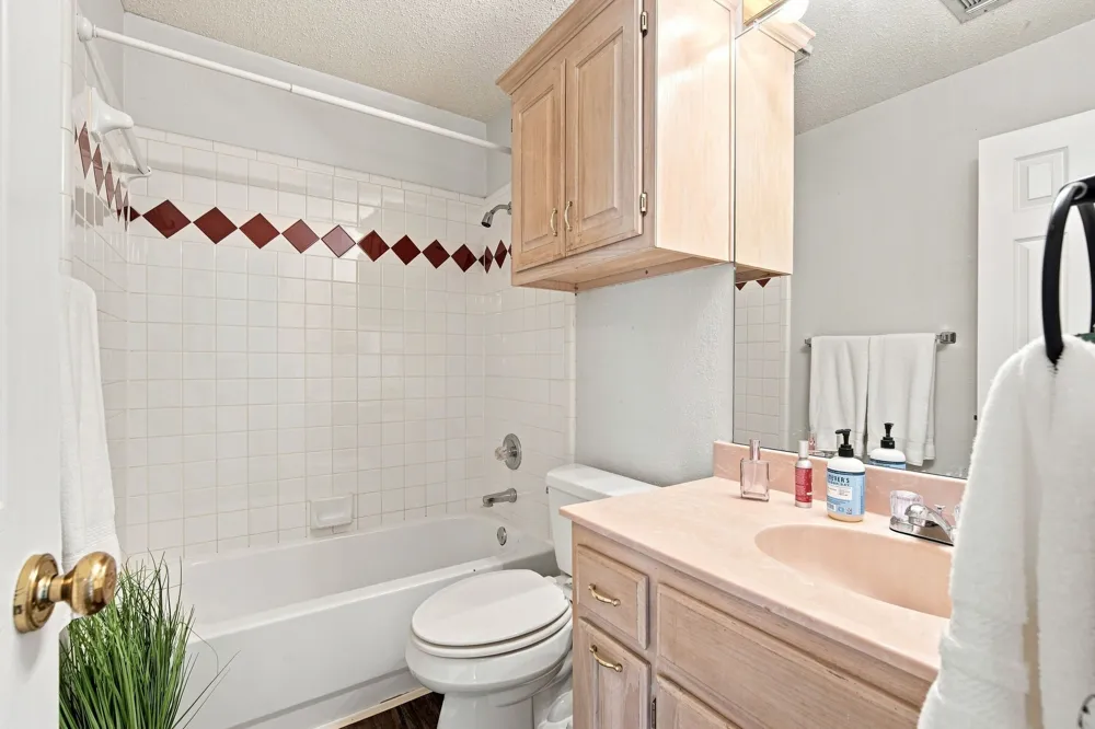 907 Red Oak Drive Mansfield, TX 76063