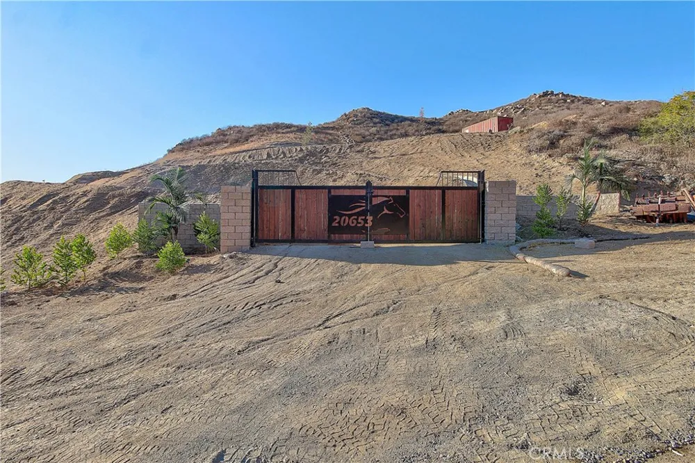 20653 Mustang Court Lake Mathews, CA 92570