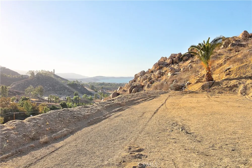 20653 Mustang Court Lake Mathews, CA 92570